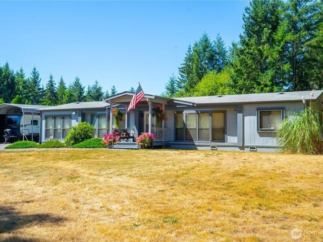 House for sale in Spanaway, Pierce County