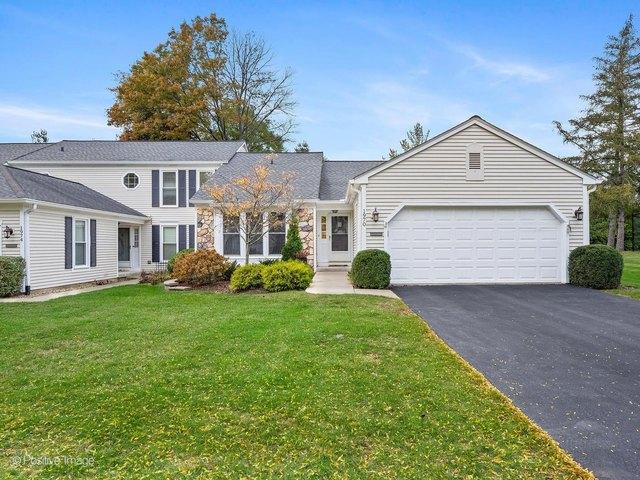 Condo for sale in Wheaton, Illinois