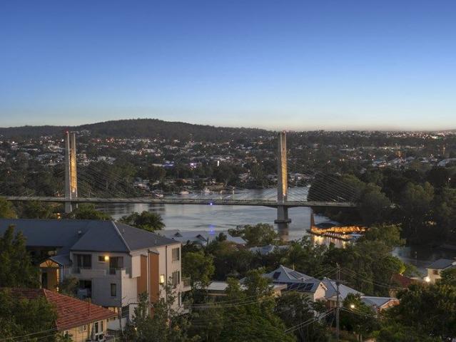 Apartment for sale in Highgate Hill