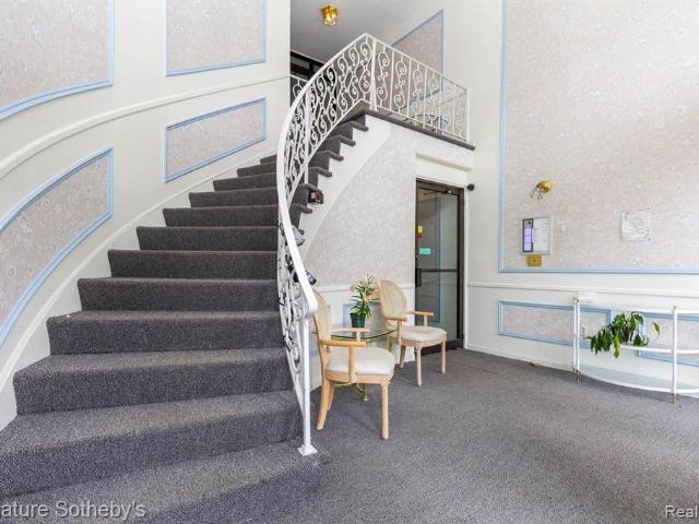 Condo for sale in Southfield, Michigan