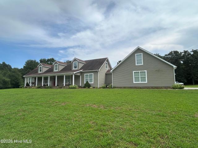 House for sale in Robbins, Moore County