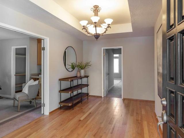 House for sale in Saratoga