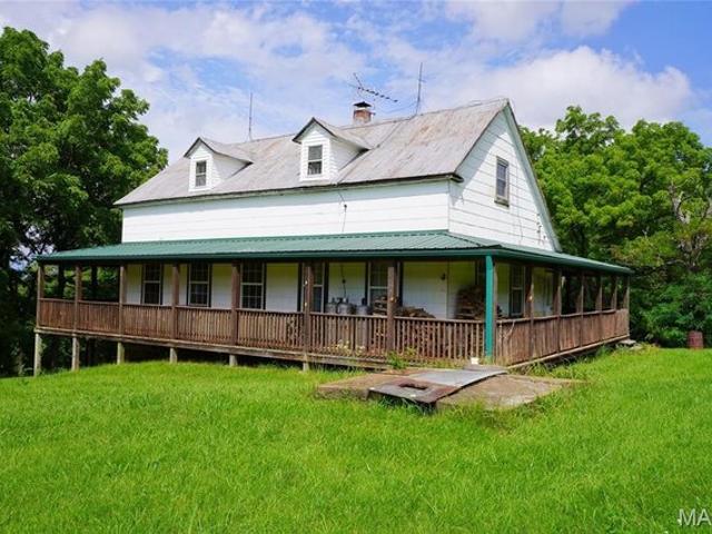 House for sale in Gasconade, Missouri