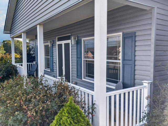House for sale in Harbor Hills, Dandridge