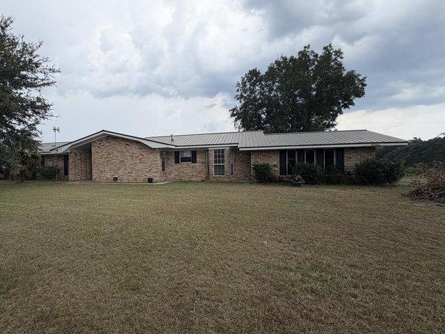 House for sale in Waynesboro, Mississippi