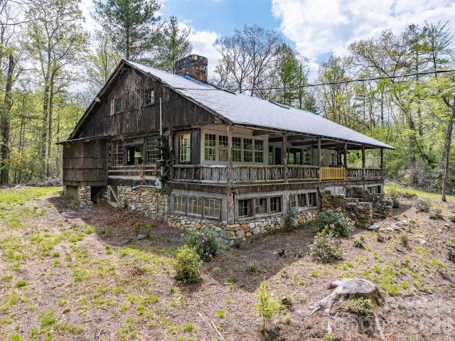 House for sale in Spruce Pine, North Carolina