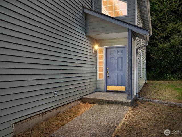 House for sale in Spanaway, Pierce County