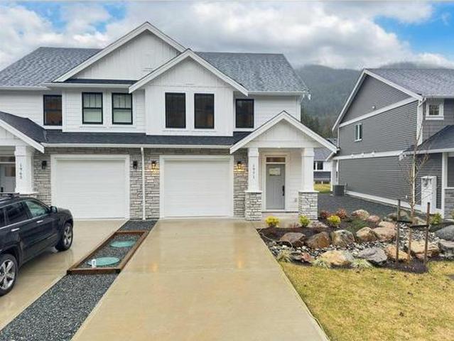 House for sale in Agassiz House for sale in Agassiz