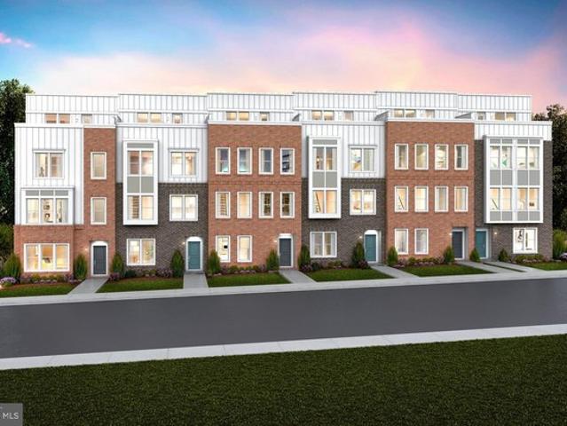 Townhouse for sale in Virginia