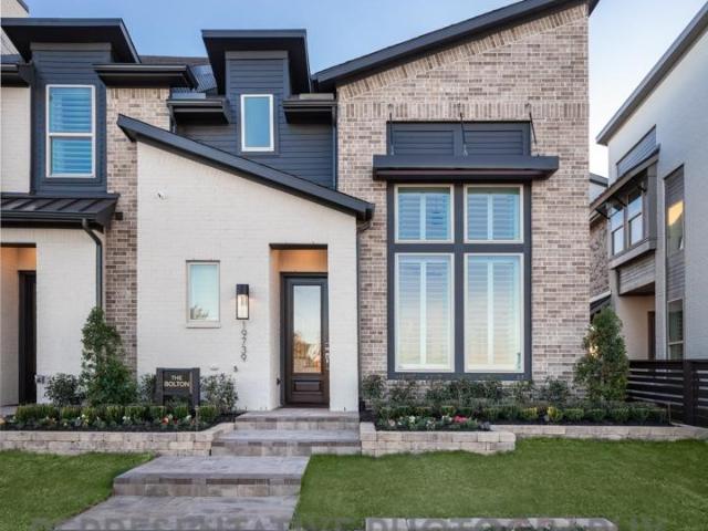 Townhouse for sale in Cypress