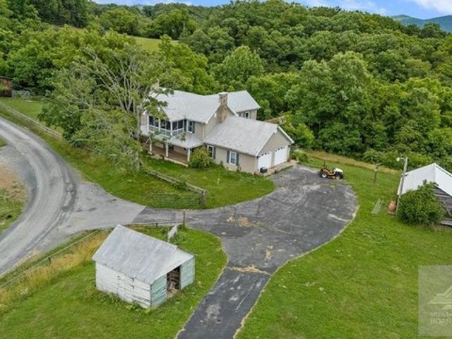 House for sale in Pipestem, West Virginia