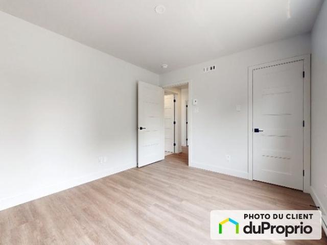 Apartment for rent in Sainte-Madeleine, Montérégie
