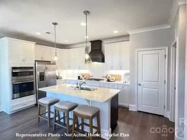 Condo for sale in Huntersville