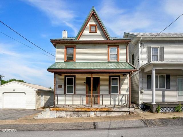 House for sale in Dalmatia, Pennsylvania