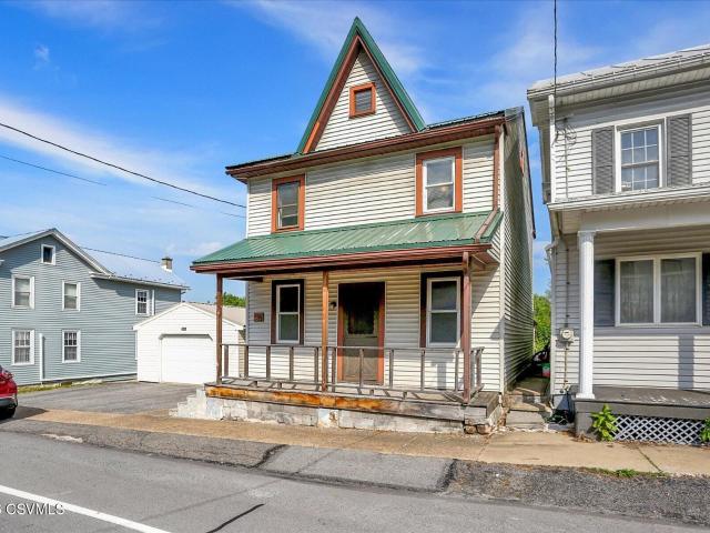 House for sale in Dalmatia, Pennsylvania