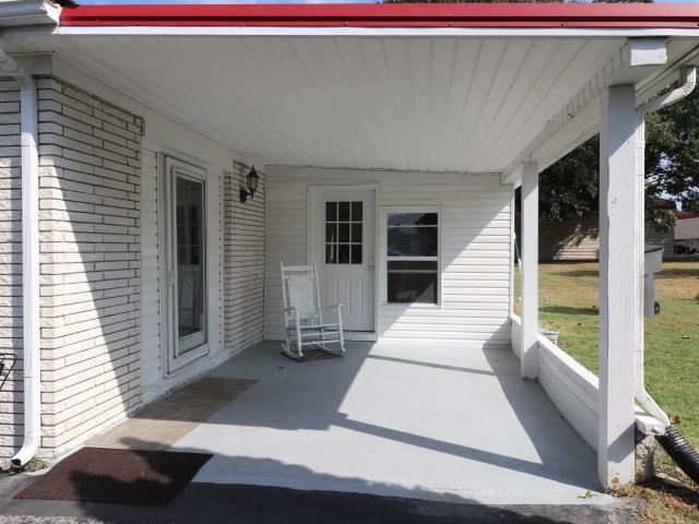 House for sale in Westmoreland, Middle Tennessee