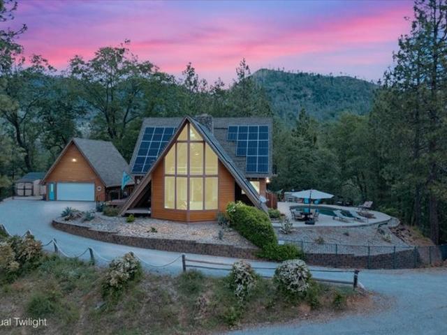 House for sale in Shasta, California
