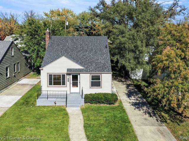 House for sale in Harper Woods, Wayne County