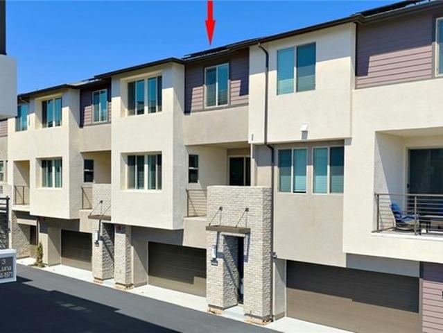 Townhouse for sale in Placentia, California