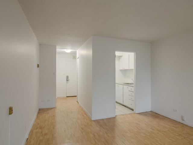 Apartment for rent in St. Leonard's, Quebec