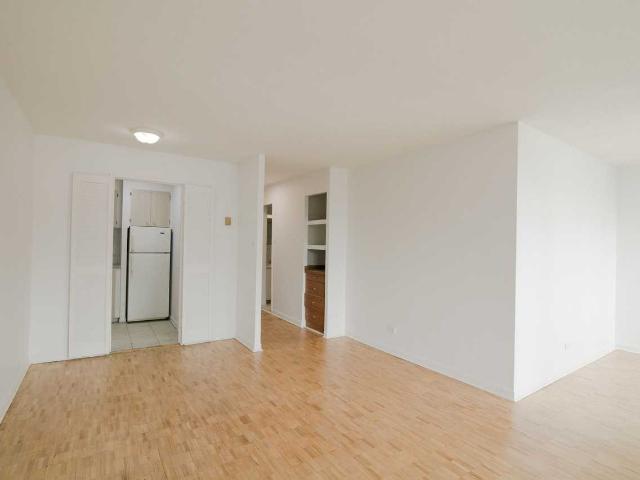 Apartment for rent in St. Leonard's, Quebec