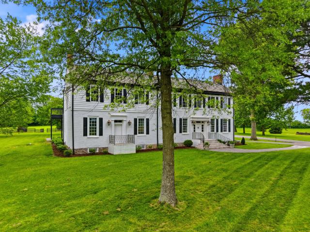 House for sale in Paris, Kentucky