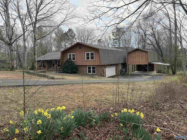 House for sale in Arab, Alabama