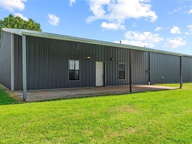 House for sale in Luther, Oklahoma