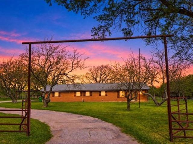 House for sale in Terrell, Kaufman County