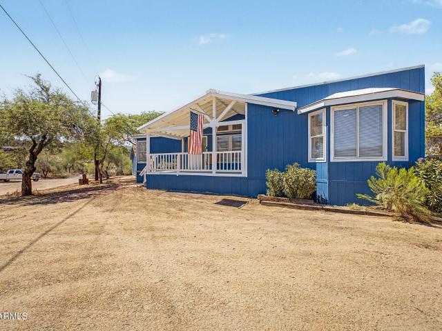House for sale in Black Canyon City, Arizona