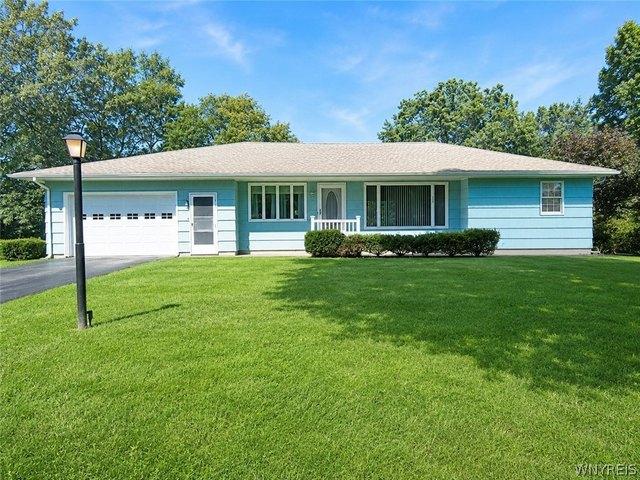House for sale in Niagara, New York