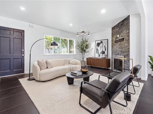 Townhouse for sale in Huntington Beach, California
