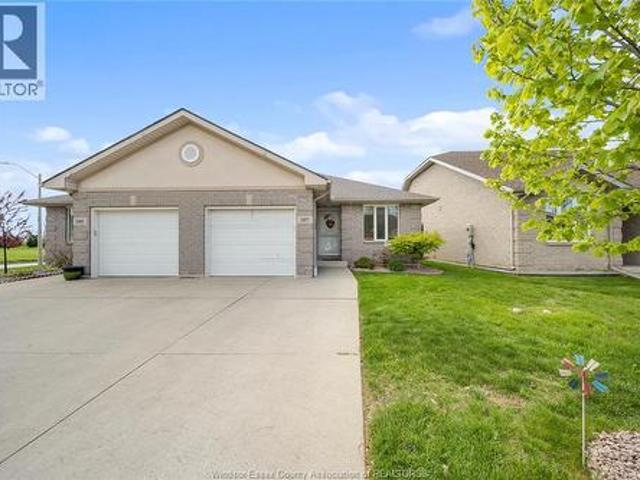 House for sale in Ontario