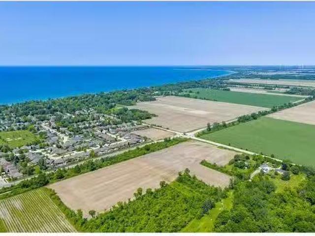 House for sale in Brights Grove, Ontario