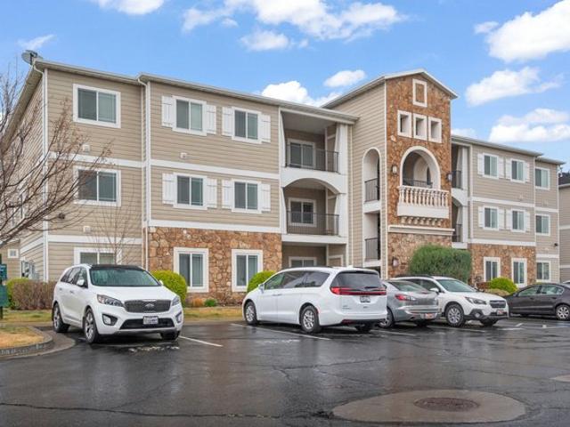 Condo for sale in Saratoga Springs, Utah
