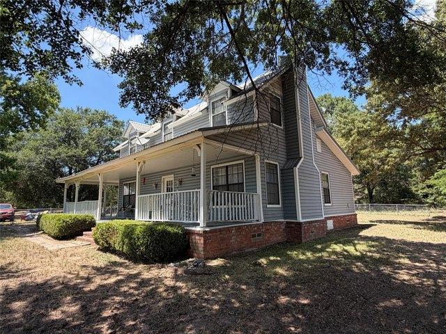 House for sale in Wills Point, Texas
