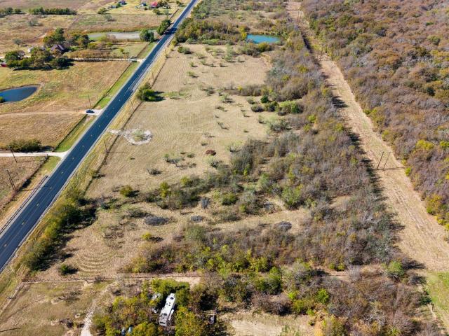Property for sale in Southmayd, Texas