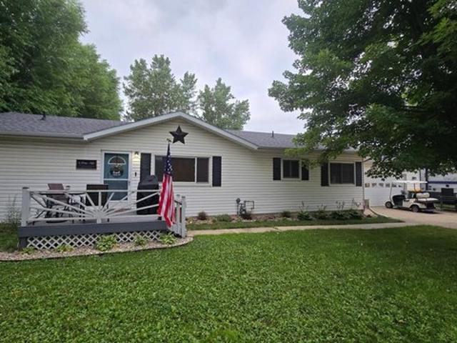 House for sale in Clarks Grove, Minnesota