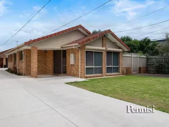 House for rent in Keilor, Victoria