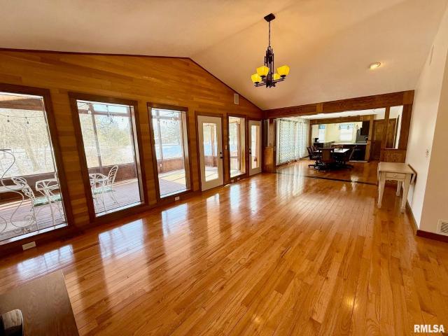 House for sale in Petersburg, Illinois