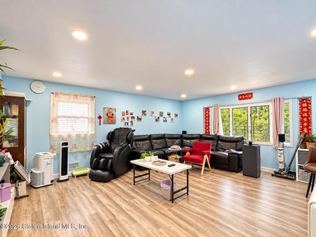 House for sale in Staten Island, New York