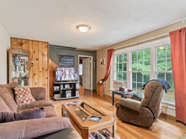 House for sale in Frankfort Center, Town of Frankfort
