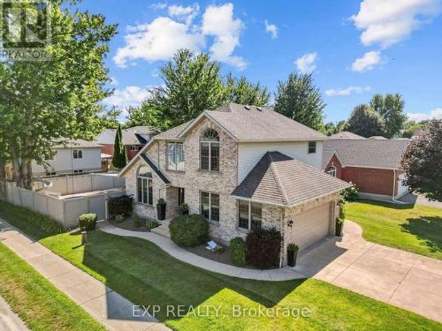 House for sale in Lucan-biddulph, Ontario