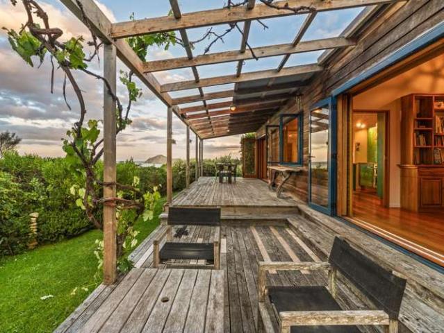 Property for sale in Waimarama