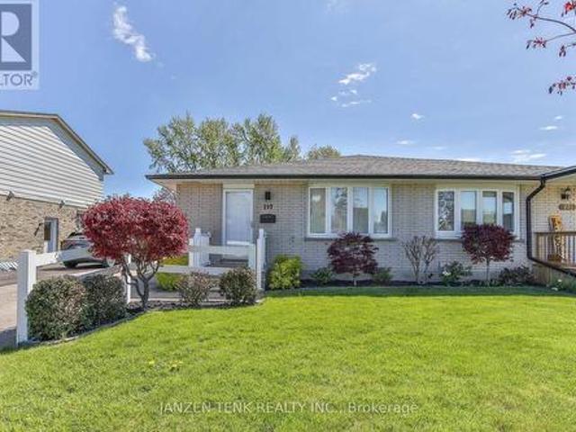 House for sale in St. Thomas, Ontario