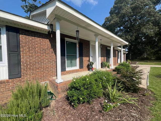 House for sale in Elizabethtown, North Carolina