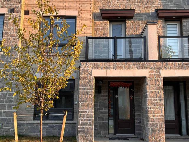 Townhouse for sale in Woburn, Ontario