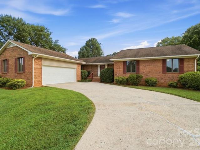 House for sale in Mount Holly, North Carolina