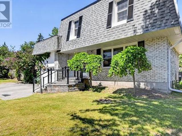 House for sale in Selwyn, Ontario