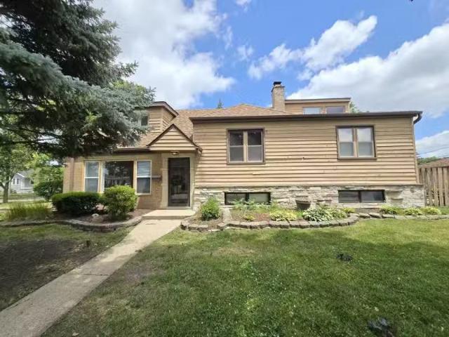 House for rent in Elmhurst